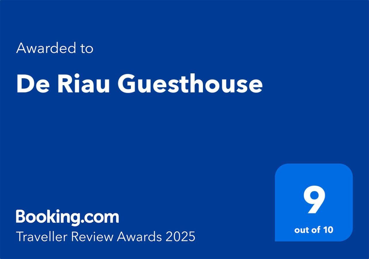 De Riau Guesthouse Bandung Ngoại thất bức ảnh